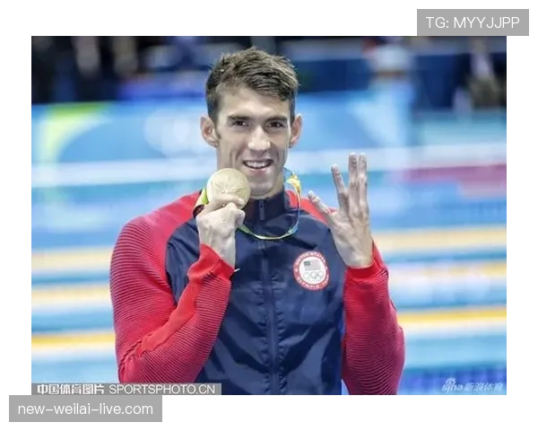 刷到菲尔普斯家照片，泳池堪比比赛场，我这穷酸人瞬间怀疑人生